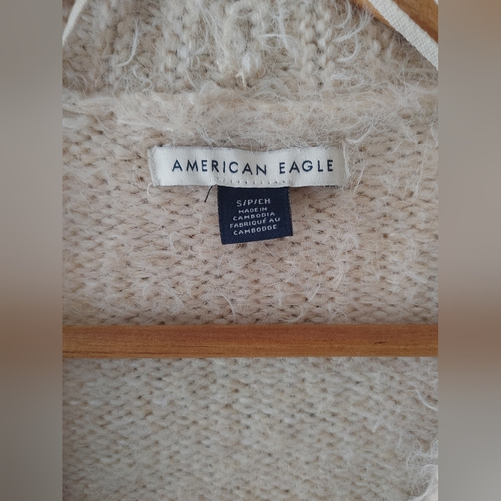 American Eagle Outfitters Baby Pink/Cream Sweater